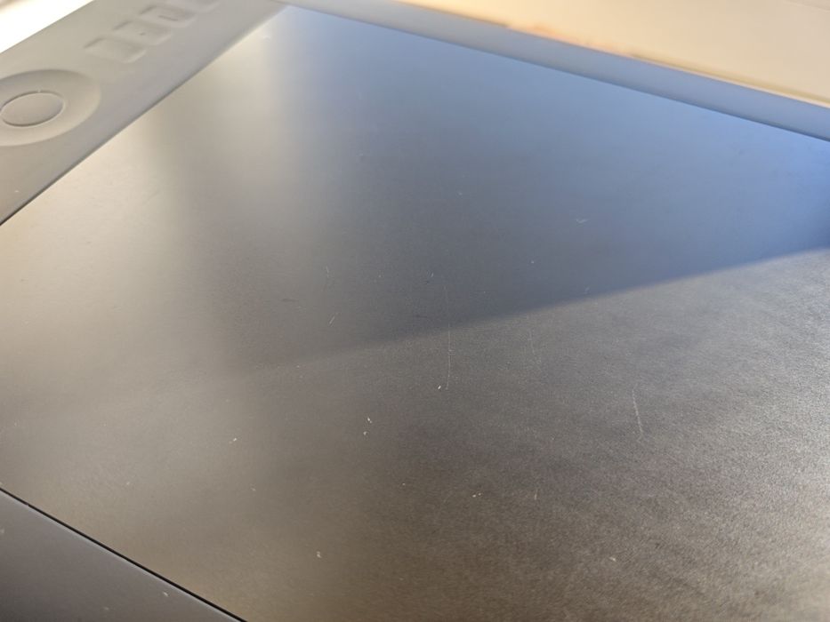 Графічний планшет Wacom Intuos 5 touch М (PTH-650)