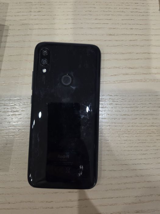 Телефон,смартфон  Redmi 7