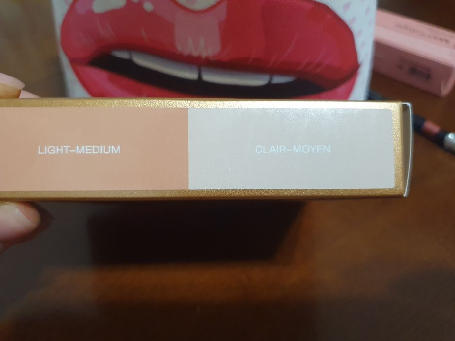 Палетка  Charlotte Tilbury Filmstar Bronze & Glow