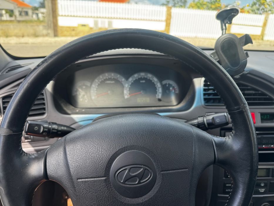 Elantra com teto