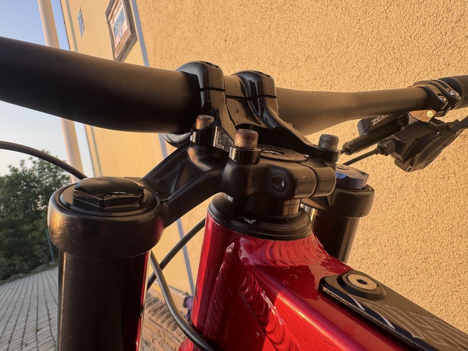 Велосипед Downhill Canyon Torque DHX