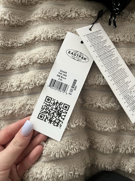 Чорна сумка EASTPAK  нова