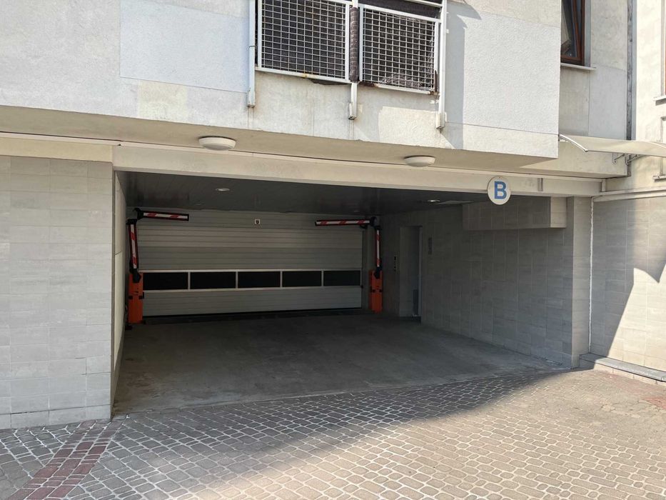Miejsce w parkingu podziemnym - Warszawa Praga Płd, Rondo Wiatraczna - Widok 2