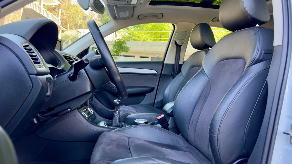 Audi Q3 2.0 TDI Sport / Nacional / Teto de abrir / 1º Registo
