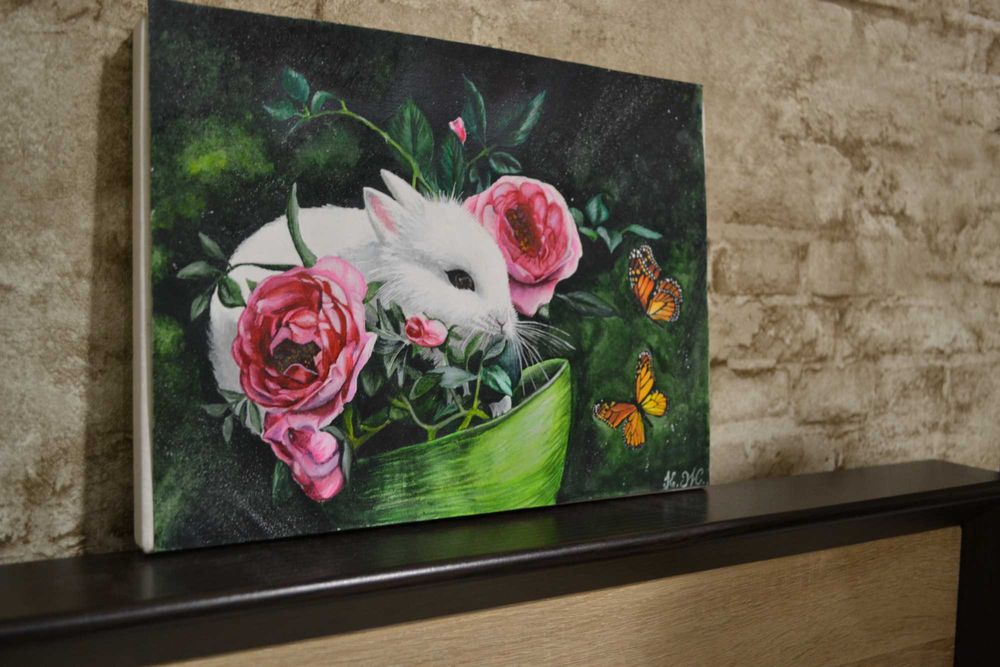 Картина акварель, милий кролик з трояндами