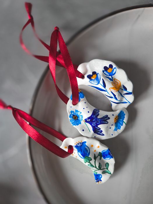 Іграшки на ялинку новорічні