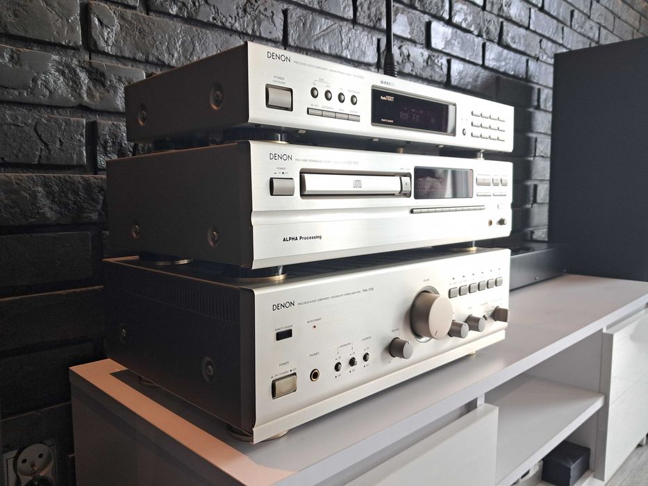 Wieża Denon HiFi Denon PMA 725R Denon DCD 1015 Denon TU 425RD 2x pilot uszkodzony CD i potencjometr wzmacniacza