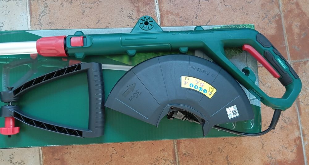 Aparador de relva Parkside elétrico 550w