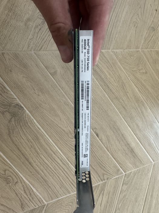 Intel 400GB PCIe SSD Seria 750