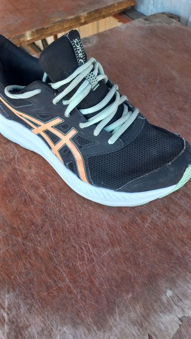 Кросівки Asics 37.5