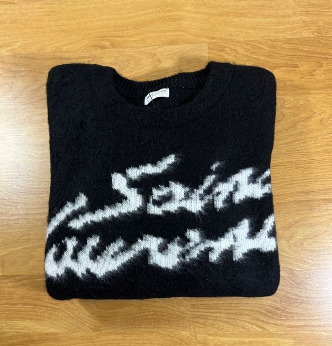 Camisola Saint Laurent preta - estilo minimalista e elegante