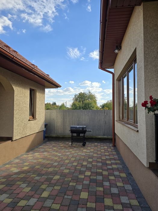 Продаж чудового одноповерхового будинку в передмісті Ужгорода с Холмок