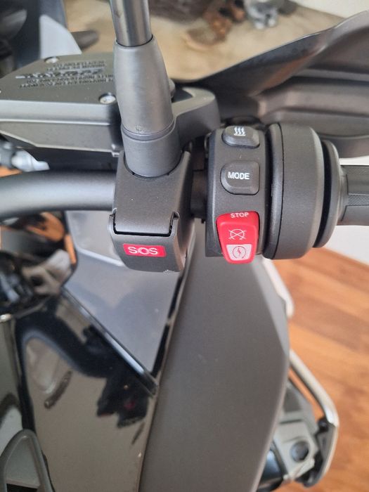 BMW R1250 Triple Black