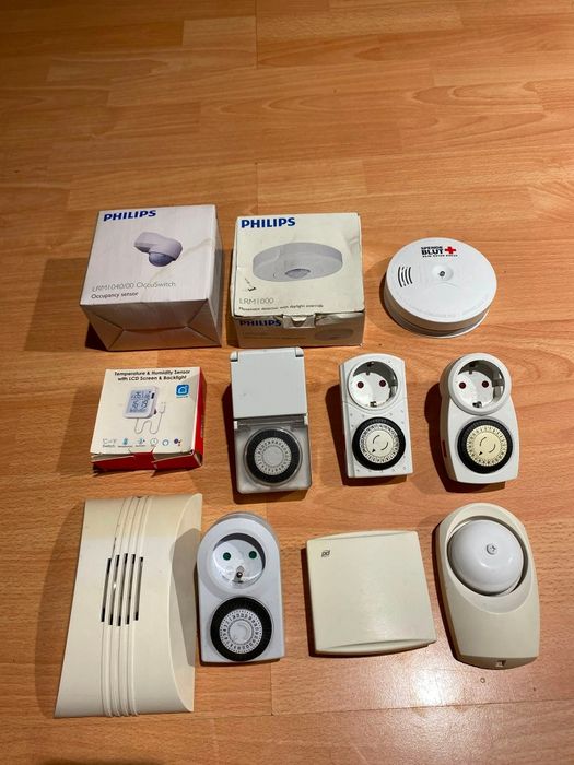 Zestaw czujników i programatorów czasowych (Philips, SmartLife) –