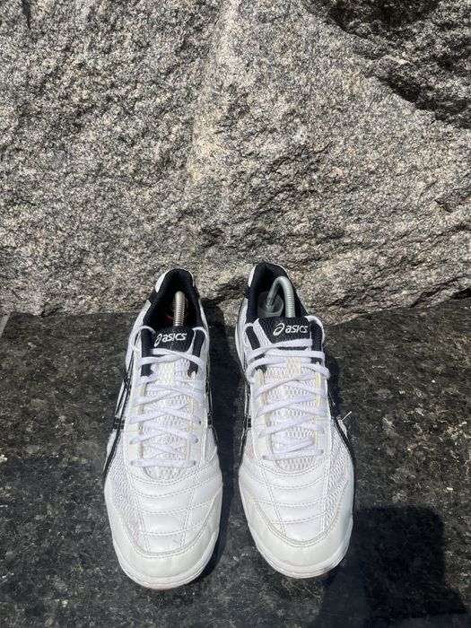 Кровівки Asics (Indoor / Court Shoes)