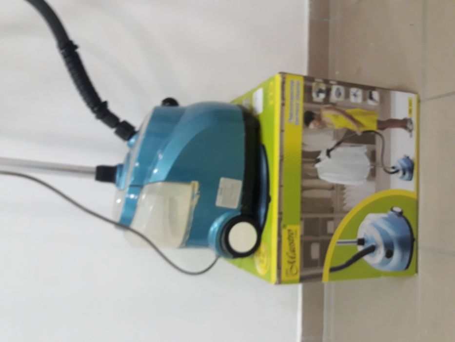 Prasowalnica parownica w pionie 1500W