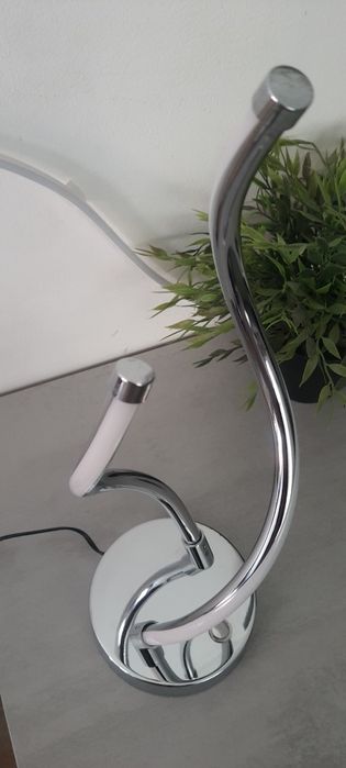 Candeeiro de mesa Helix Led