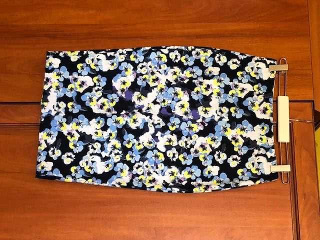 New Look ołówkowa spódnica w bratki w rozm.XS