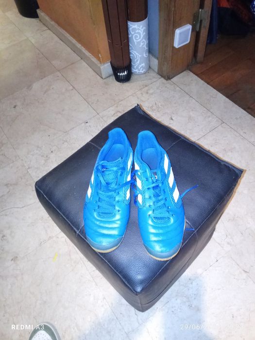 Tênis adidas em excelente estado
