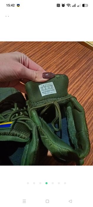 Зимові кросівки теплі хутро кроси черевики