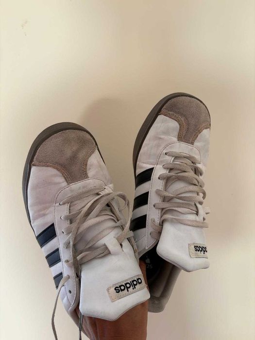Ténis Adidas VL Court Tam 39/40 em Branco
