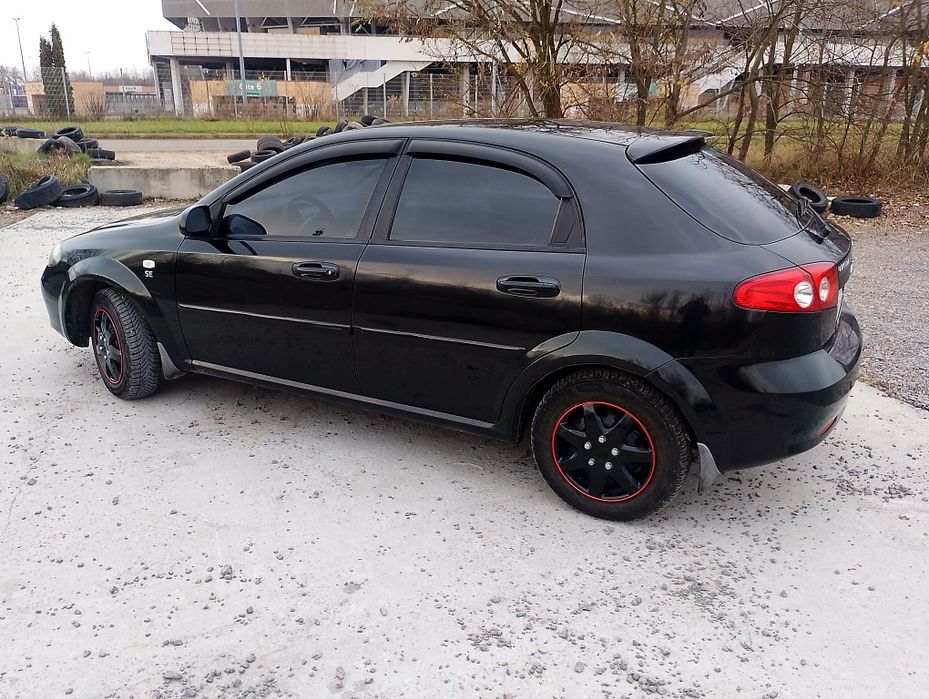 Продам Chevrolet lacheti