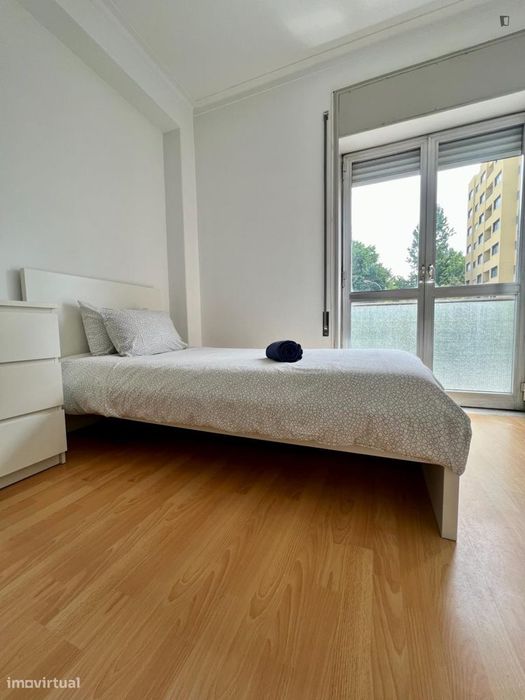 Quarto - localizado em Bonfim Porto