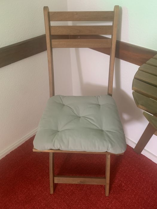 Mesa de Parede Exterior, 2 Cadeiras e 2 Almofadas