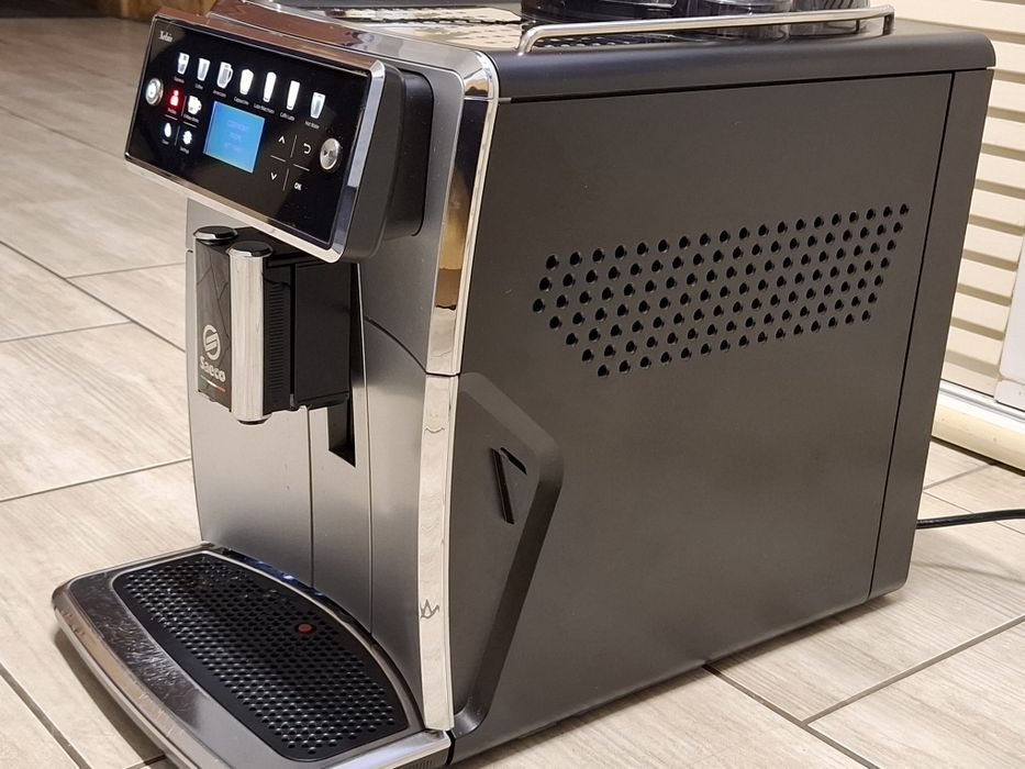 Ekspres do kawy Saeco Xelsis + gratis