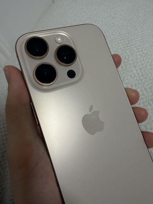 Смартфон Apple iPhone 16 Pro Desert Titanium