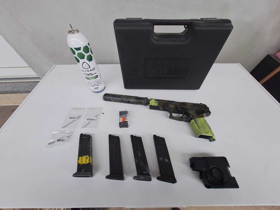 Tokyo Marui SOCOM MK23 – Pack Completo + 4 mags + Extras