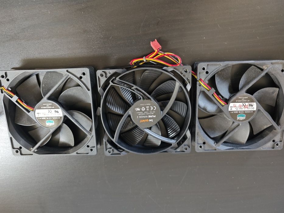 Ventoinhas CoolerMaster e BeQuiet