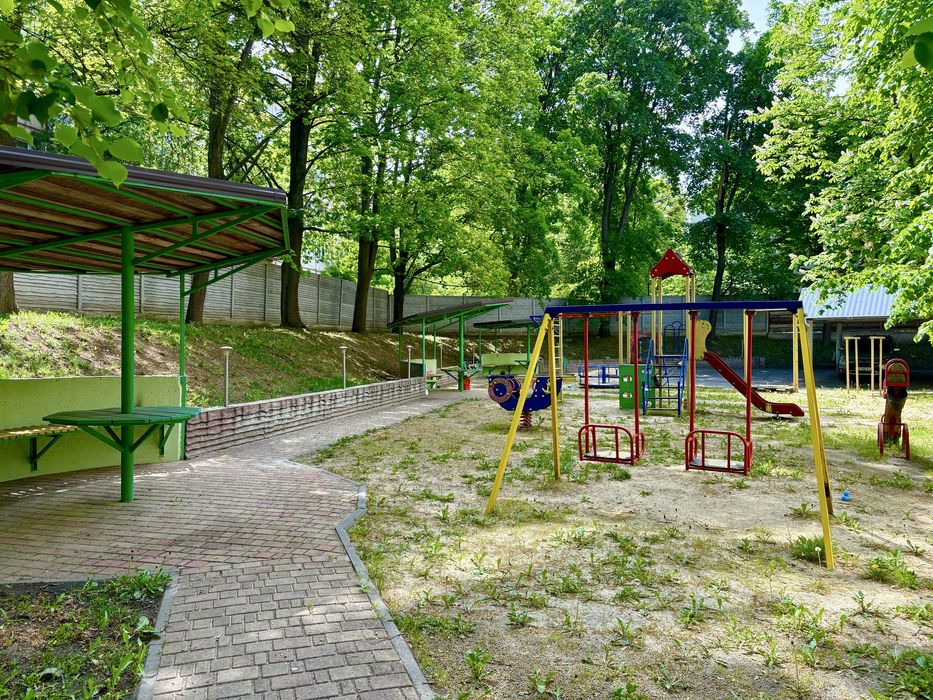 {19}Квартира посуточно подобово автономне опалення метро 23 августа