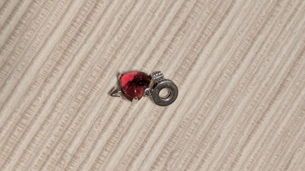 Conta Pandora coração