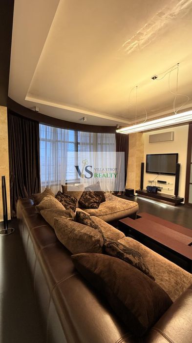 Продаж квартири в Одесі, 3 кімнати, 14/24 поверх, 145 м²
