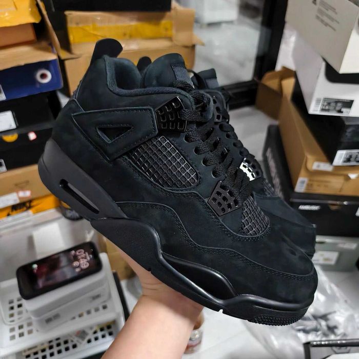AJ4_Retro_Black_Cat 41