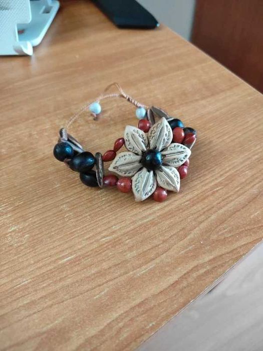 Pulseira antiga muito bonita