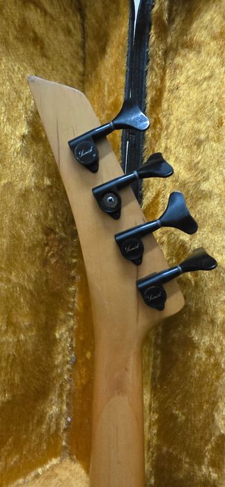 Gitara Basowa Samick kopia Jackson CMG