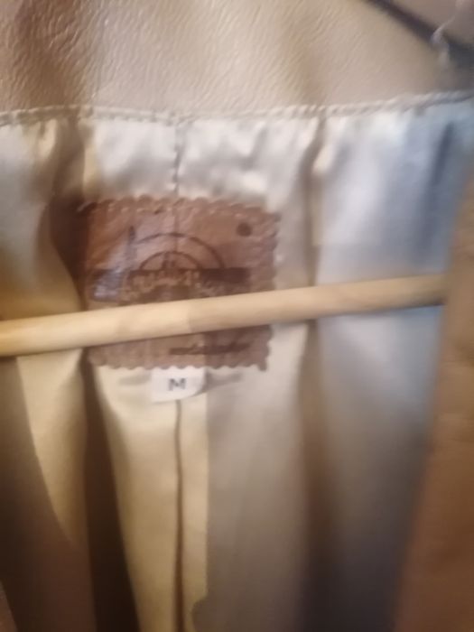 Blazer em pele cintado