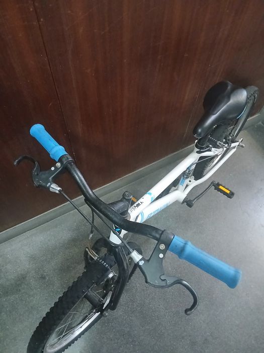 Bicicleta de criança roda 20" em bom estado