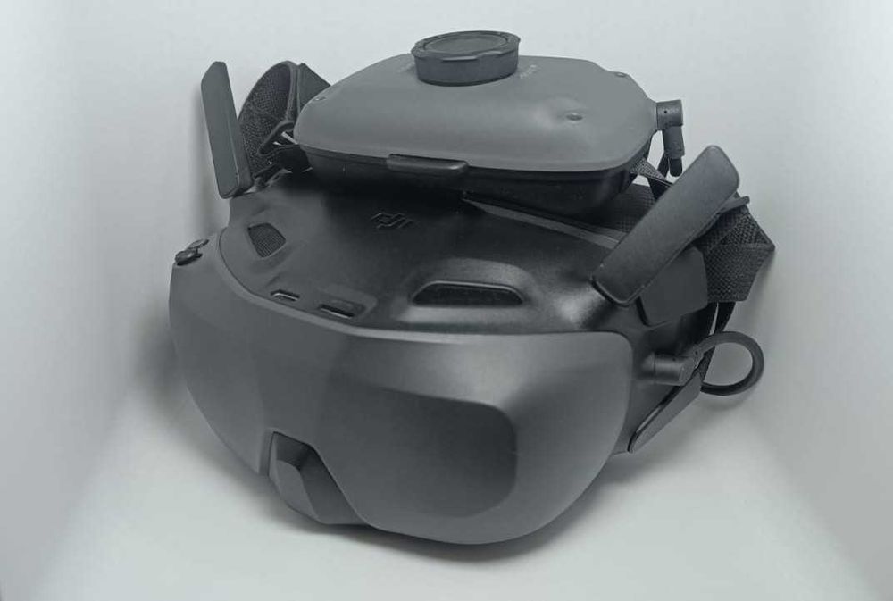 DJI NEO Fly More Combo + RC3 & Goggles N364584766303363124