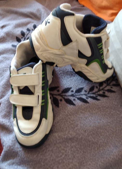 Ténis marca Kelme, tamanho 36