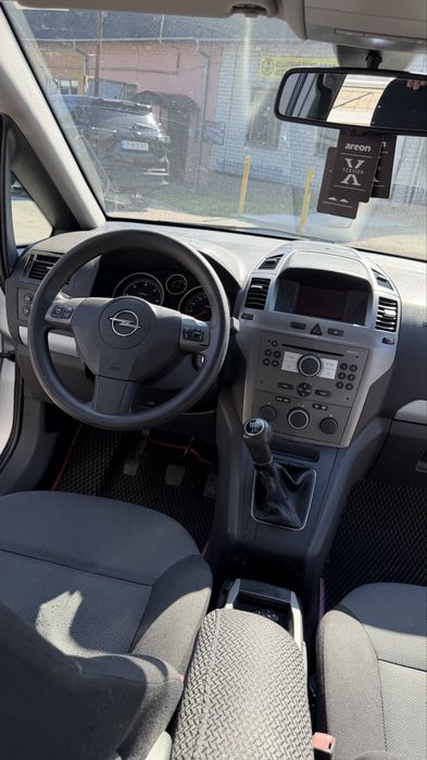 Opel Zafira 2006 р. | 1.9 Дизель | 6-ст. механіка | 7 місць