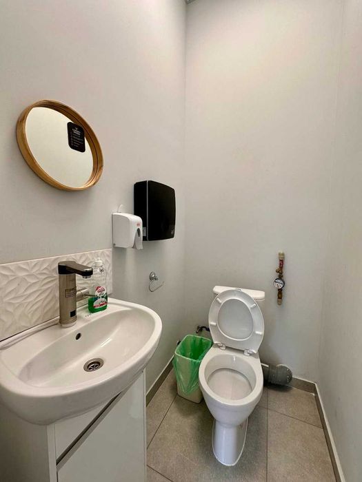 Продаж приміщення в хорошій локації