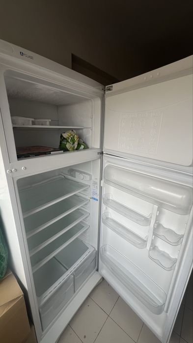 Frigorífico indesit