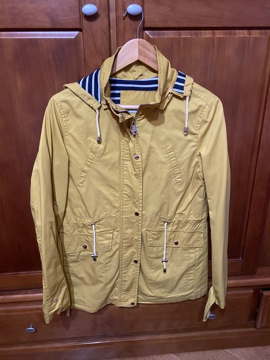 Casacos em bom estado