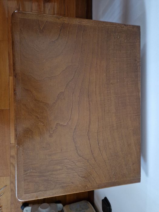 Mesa de Cabeceira em Madeira