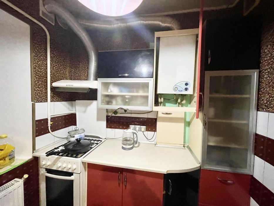 Продам будинок (частину) в Центрі! Район БСМП