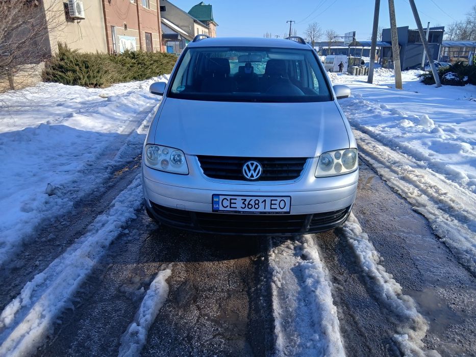 Продам VoIkswagen Tauran. 1 6 Бензин.