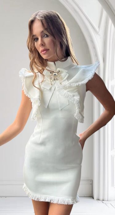 Сукня ,матеріал стрейч тягнеться. Розмір М